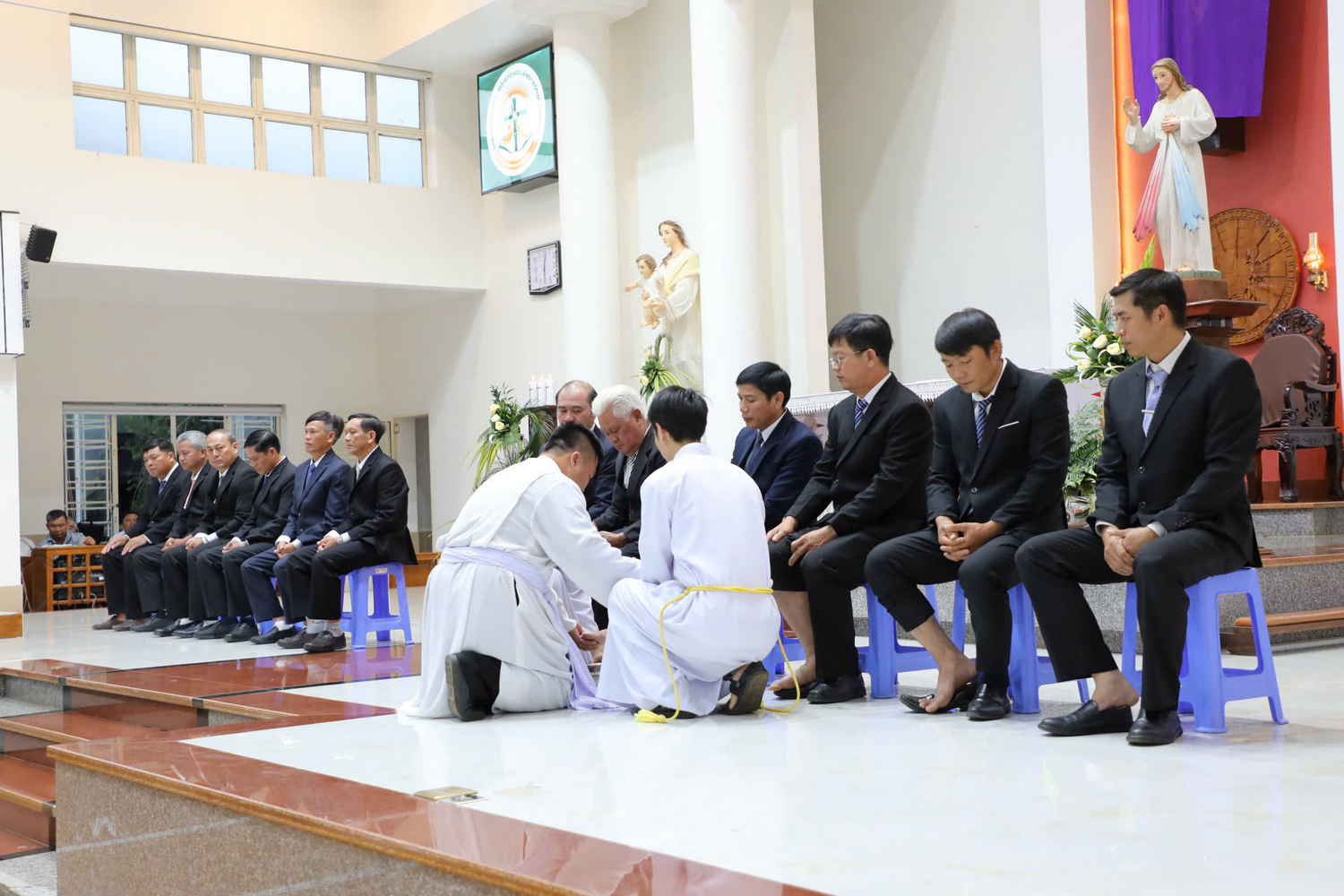 Giáo xứ Vinh Hương: Thánh lễ Tiệc Ly