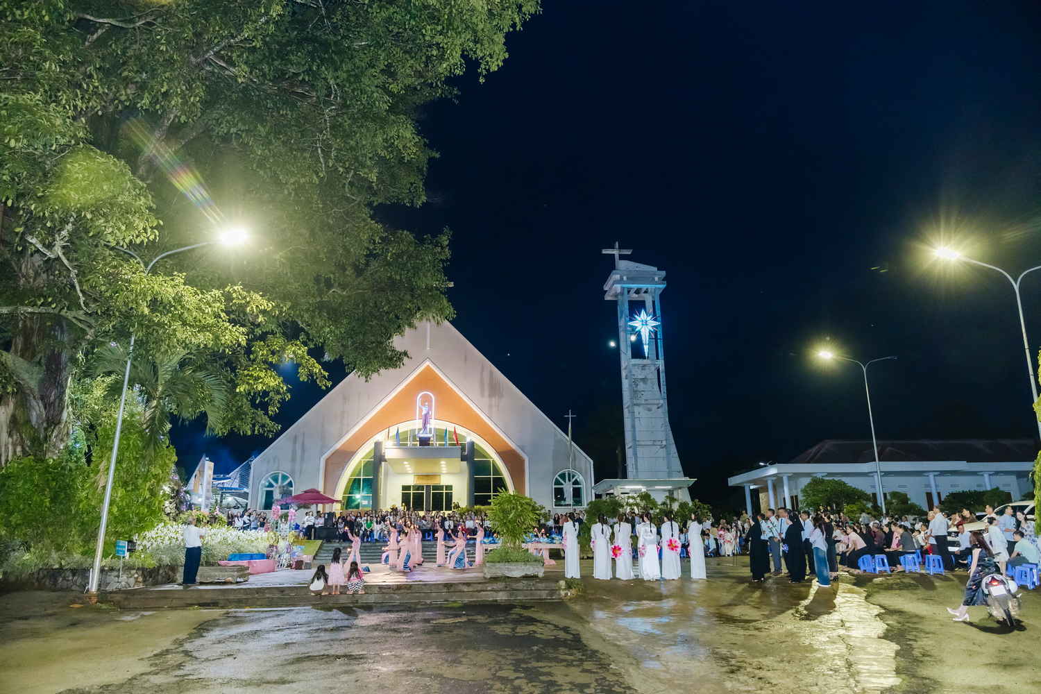 Giáo xứ Vinh Hương: Bế mạc Tháng Hoa